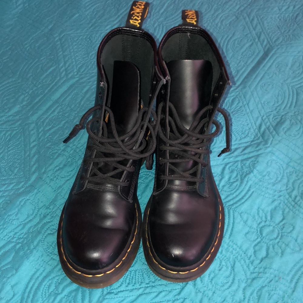 Dr Martens 1460 Smooth Leather Laceup Women’s Combat Boots 7 Air Wair - Picture 2 of 8